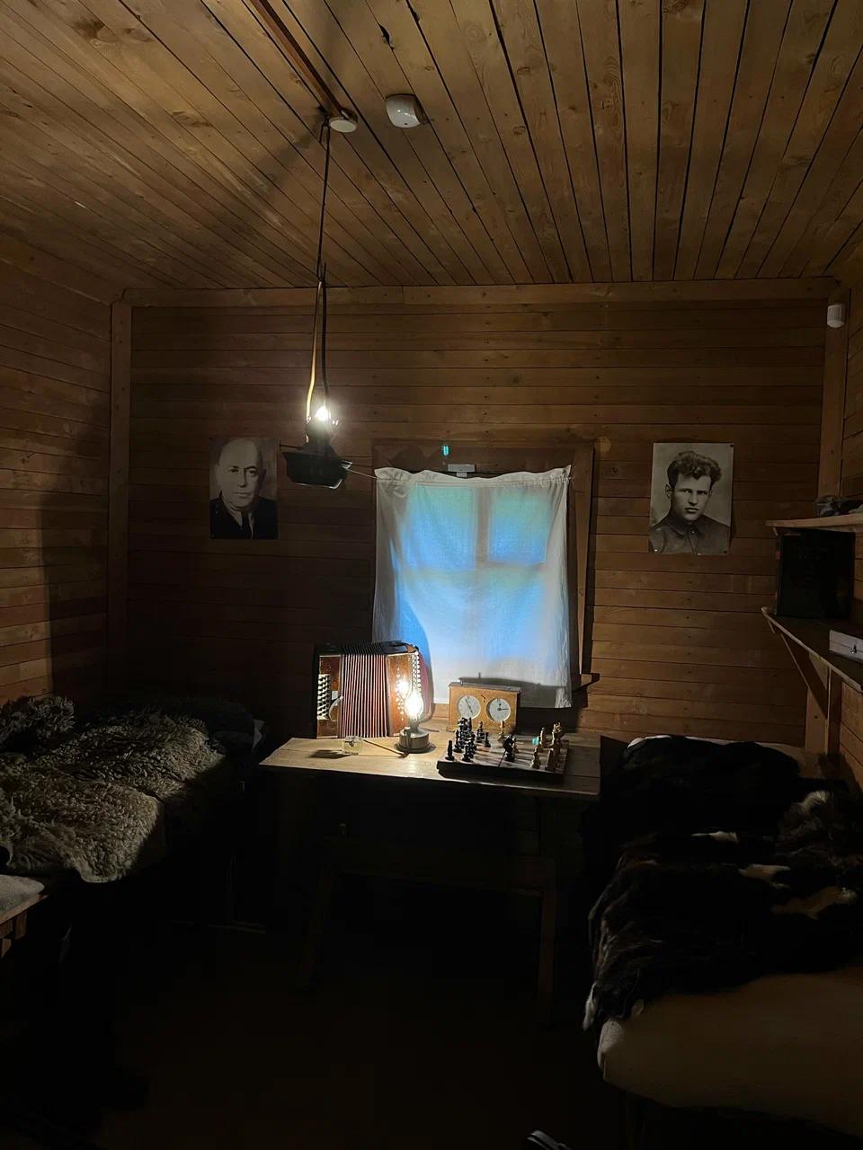 Фото фрагмента интерьера в доме-музее имени С. М. Кирова